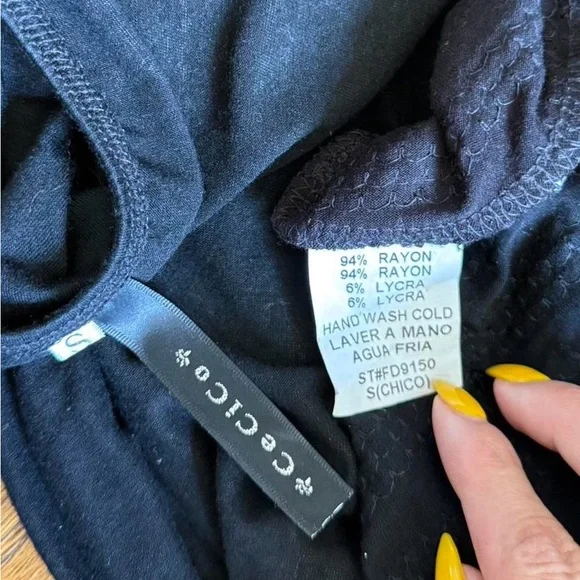 Black Sequin-Detail  Dress - Women's - Picture 3 of 5